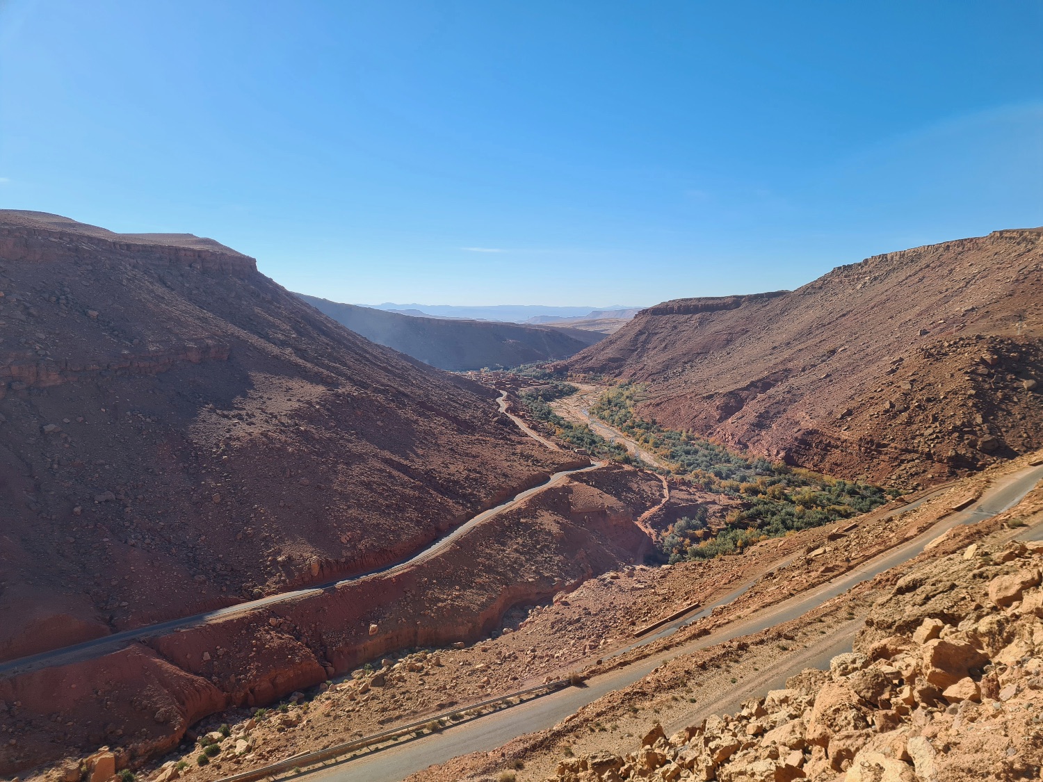 Valley on the way to Aït Ben Haddou